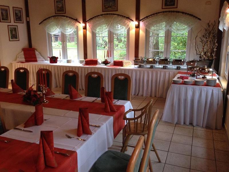 Hotel & Restaurant Zur Spreewaelderin Golßen Exterior foto